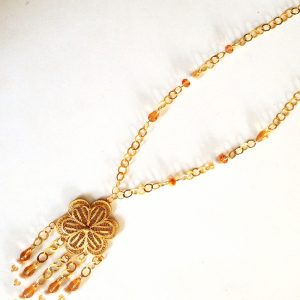 Collier Maya